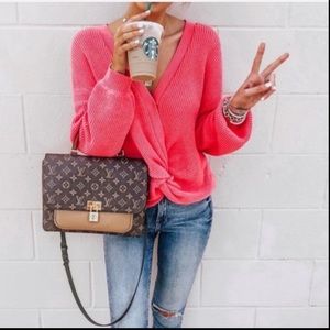 NWOT- Twist front/back Sweater